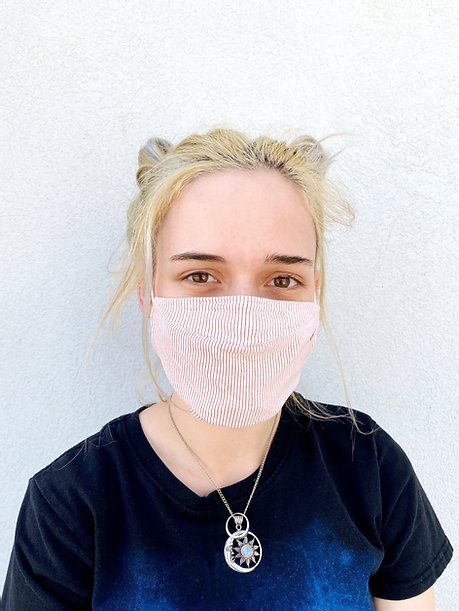 Gen 3 Mask with N95 Comparable Filter 3 Pack (3D 1Cut)    1 washable mask shell and 3 replaceable N95 comparable filters One N95 comparable filter may be used for 3-4 days; dispose of after each use Tight-knit polyester outer layer with anti-microbial treatment Inner cotton layer to keep skin dry and comfortable Fits your face with enough volume to breathe Flexible wire nose strip Comfortable ear loop straps Protects the wearer from airborne and liquid particles